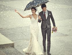雨景婚纱照的浪漫手法