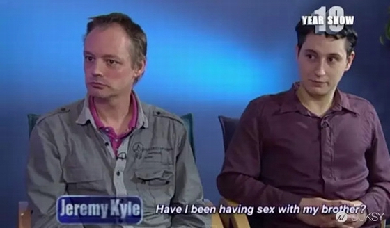 英国两名同性恋男子决定结婚 节目确认是失散兄弟