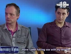 英国同性恋男子欲结婚后发现是亲兄弟