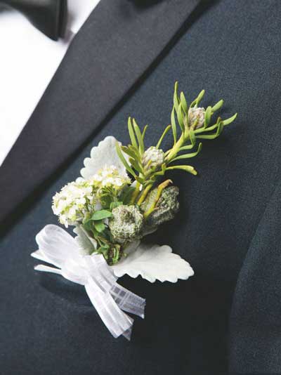 春夏秋冬四季胸花 领略新郎胸花的别样风情