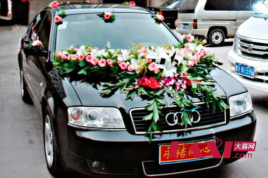婚车鲜花装饰,