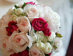 芬芳好看的各类鲜花制作的新娘捧花图片