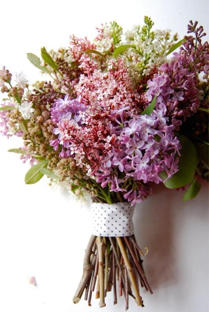 美到不像话的花束，新娘捧花，婚礼创意，紫色花束