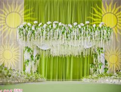 白绿色的清凉干爽婚礼现场花艺摄影照片