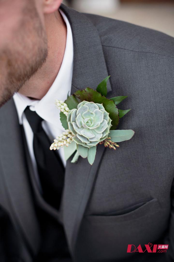 多样的花材元素设计的婚礼胸花欣赏