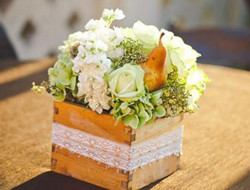 婚礼桌花布置 清新淡雅风格