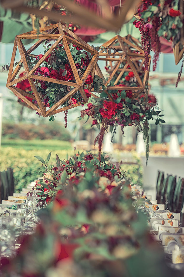 婚宴餐桌花艺,婚宴餐桌布置,婚礼餐桌花艺设