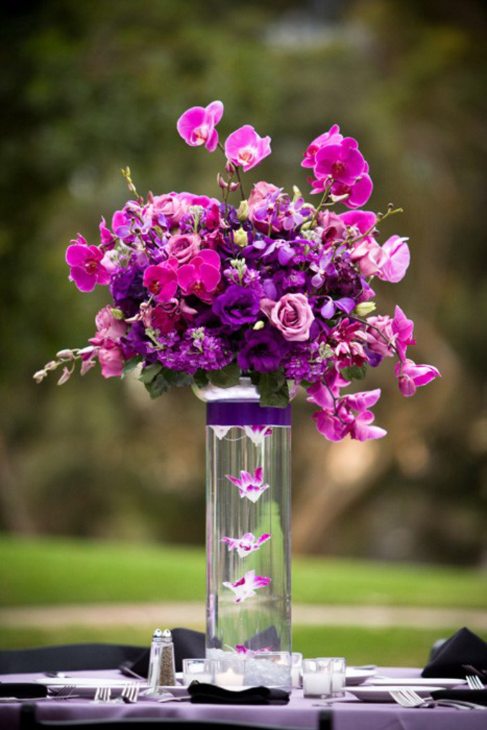 婚礼桌花-几个紫色桌花