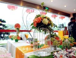 橙绿色鲜艳靓丽清新室内婚礼场景摄影照片
