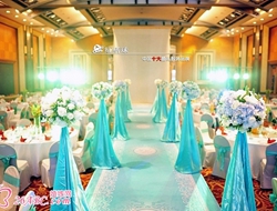 爱的色彩纯净的蓝色主题婚礼