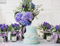 最美餐桌: 冰蓝绽放的暖意唯美浪漫主题婚礼