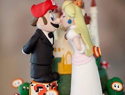 不同物件装饰婚礼蛋糕的顶部摄影照片