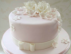 9款粉色系列翻糖婚礼蛋糕让婚礼浪漫甜美