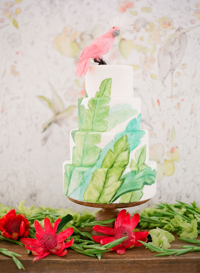 婚礼蛋糕图片,浪漫婚礼蛋糕,草坪婚礼蛋糕图片