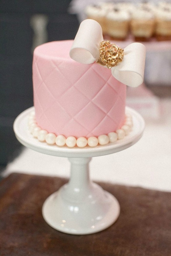 10款粉色系列翻糖蛋糕，浪漫甜美。
