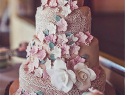 婚礼蛋糕 复古婚礼上的蛋糕图片