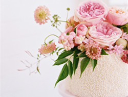 婚礼上的花朵蛋糕 甜蜜浪漫