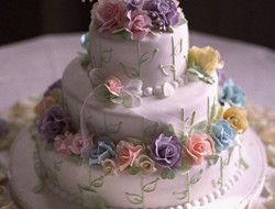 梦幻婚礼上的浪漫蛋糕