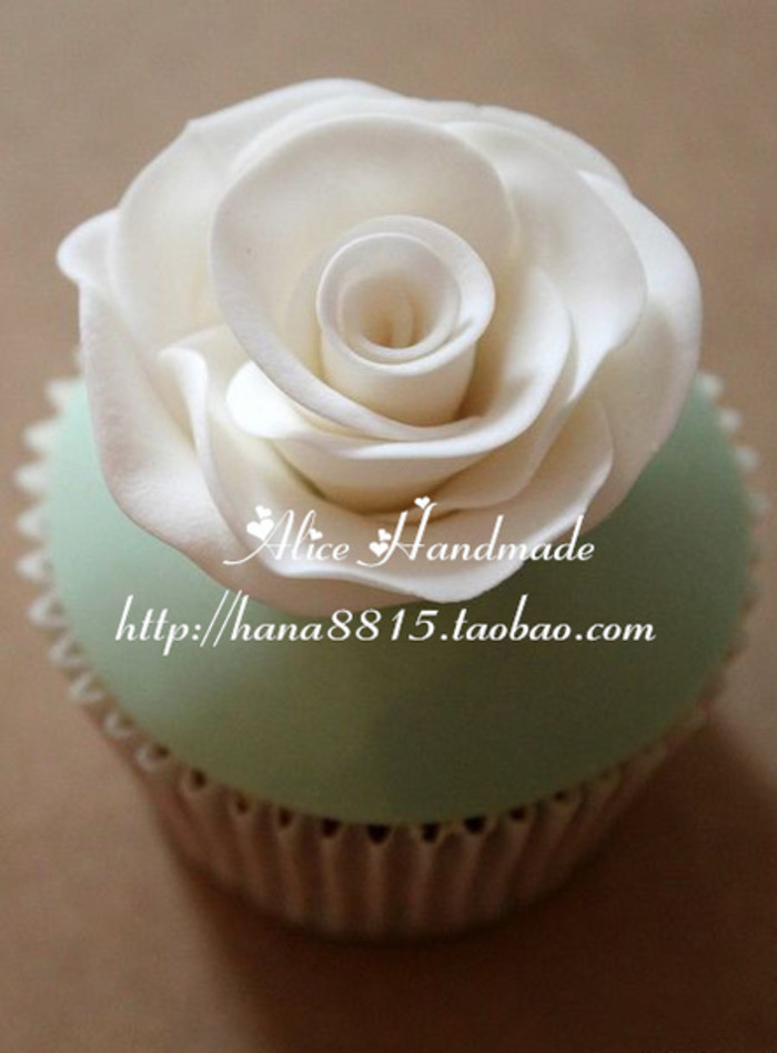 AliceHandmade 白色玫瑰花 婚礼甜品台甜点 翻糖纸杯蛋糕