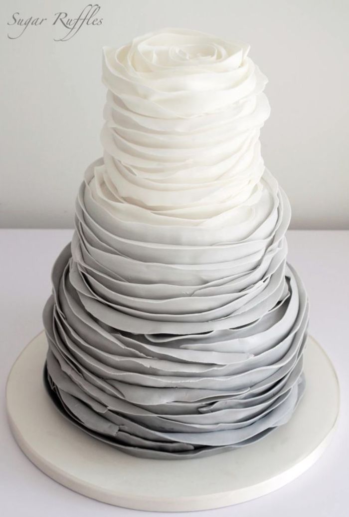 婚礼蛋糕：灰色渐变
