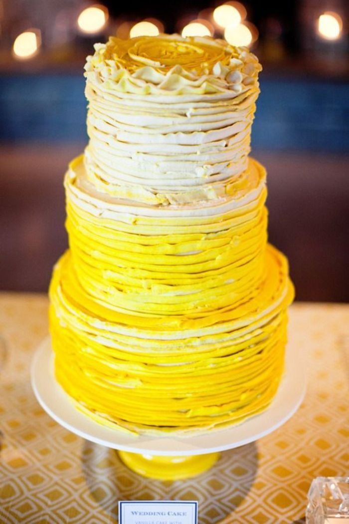 柠檬黄婚礼蛋糕~~小清新啊有木有！比较适合春夏季的婚礼~ #婚礼蛋糕#