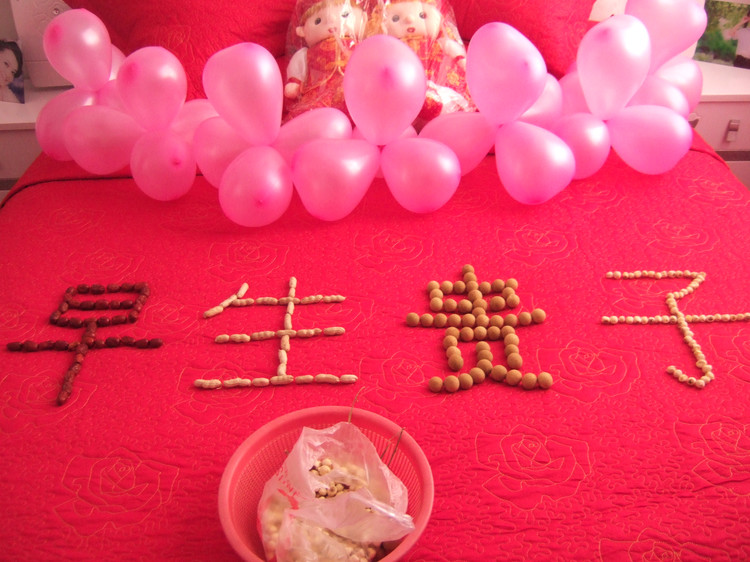 婚床布置图片,婚床怎么布置,早生贵子个性摆床图片