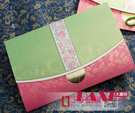 红绿相配的结婚喜帖也非常受欢迎哦