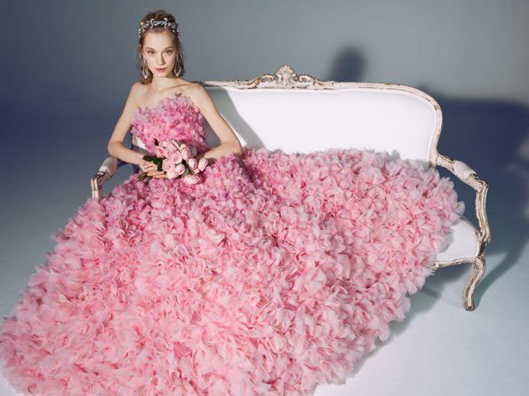 花朵婚纱礼服,花朵婚纱,婚纱款式图片