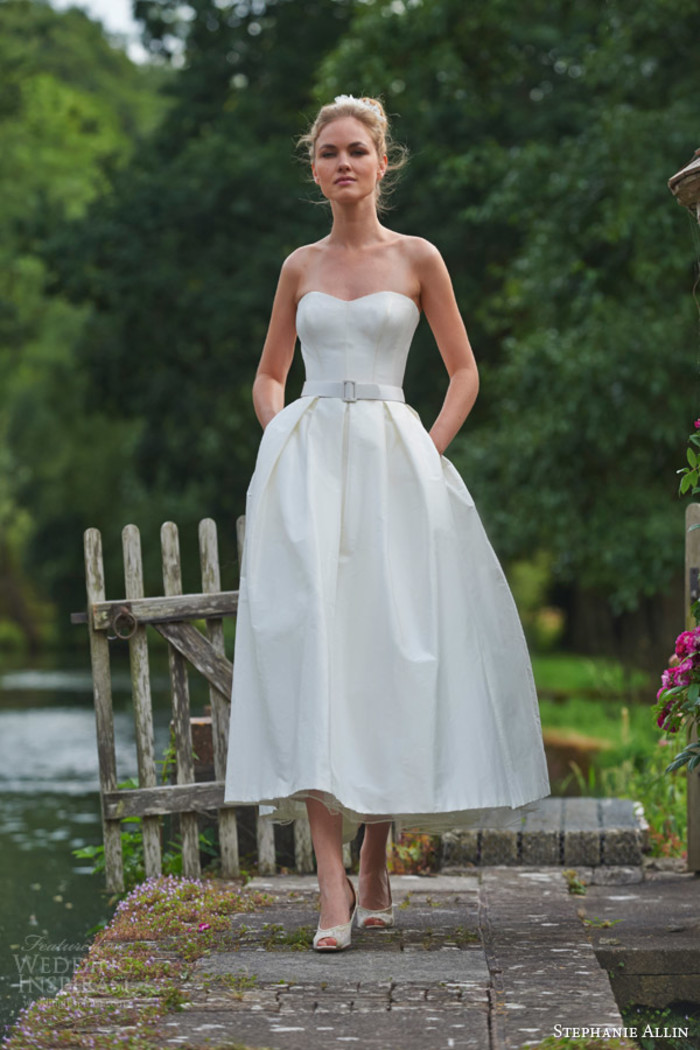 英国著名婚纱礼服品牌 Stephanie Allin 释出2016「Love Letters 爱之信」婚纱系列，永恒经典的剪裁与时尚的细节，为新娘带来新的婚纱礼服选择。