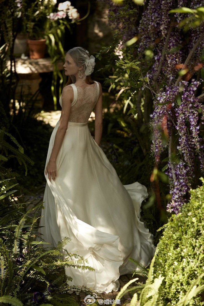 最适合森林主题婚礼的婚纱款式，form BHLDN,