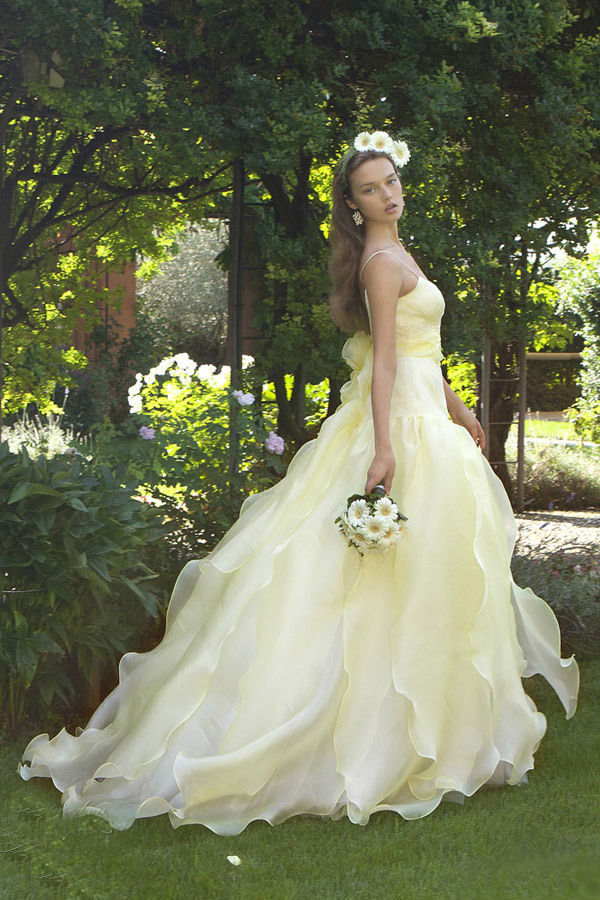 黄色婚纱礼服,新娘婚纱礼服