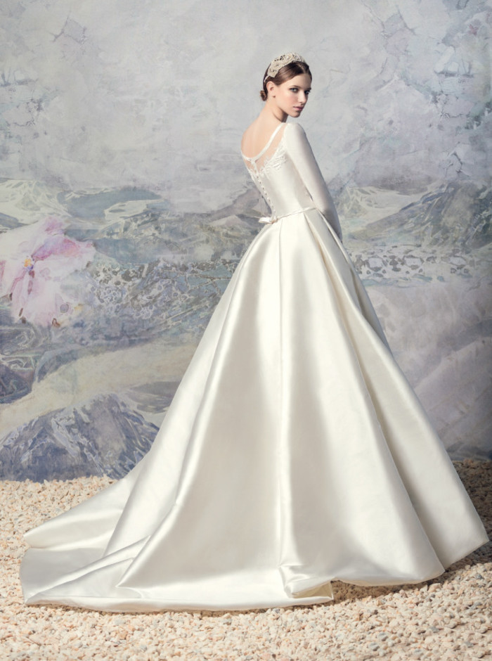 复古婚纱,A字裙婚纱,Papilio,神秘的天鹅公主，如油画般质感的Papilio 2016新娘婚纱系列