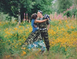 不一样的浪漫：俄空降兵婚纱照