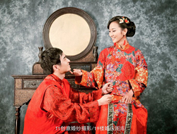复古传统中国风红色优雅古典婚纱照