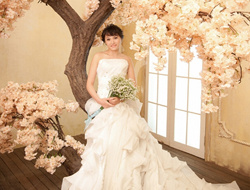 耀眼的灯光欧式风格室内大气婚纱摄影照片
