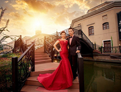 欧式风格大气优雅红色礼服婚纱摄影照片
