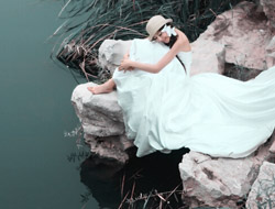 青山绿水唯美小清新婚纱优美姿势摄影照片