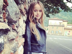 俄罗斯9岁小超模克里斯廷娜•碧曼诺娃可爱面孔