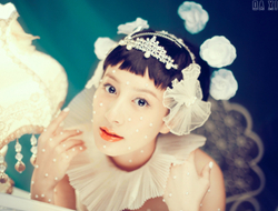 创意新娘造型可爱白纱珍珠点缀皮肤