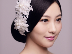 韩式新娘兼容造型简约时尚饰品新娘造型