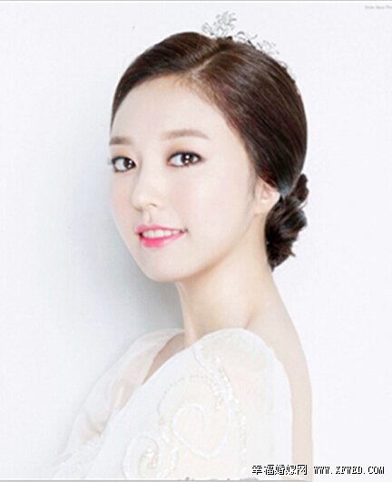 5款韩式新娘盘发推荐 优雅新娘婚礼造型首选