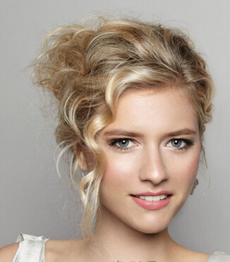 精致韩式新娘发型