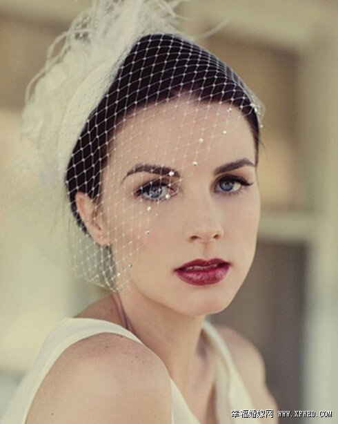 盘点2015春夏新娘发型 优雅大方极尽名媛气质