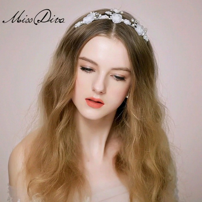 @雪碧欧尼「No.11期更新，主推发饰+花环」#这次给大家带来高端手工欧式复古新娘首饰韩式婚纱头饰盘发发簪发饰 /唯美永生花新娘边夹套装彩色玫瑰森系海边蜜月影楼拍照盘发头饰品 挑染 渐变 夏日 清新 软妹 原宿 欧美 彩虹 接发 发片 长发 卷发 短发 日韩 鱼骨辫蝴蝶结 蝎子辫 新娘编发party女王 美发 发型 &amp;br&amp; 美图 原创/ /禁二改二传 ，转载请注明出处。//美发相爱相杀#待我长发及腰