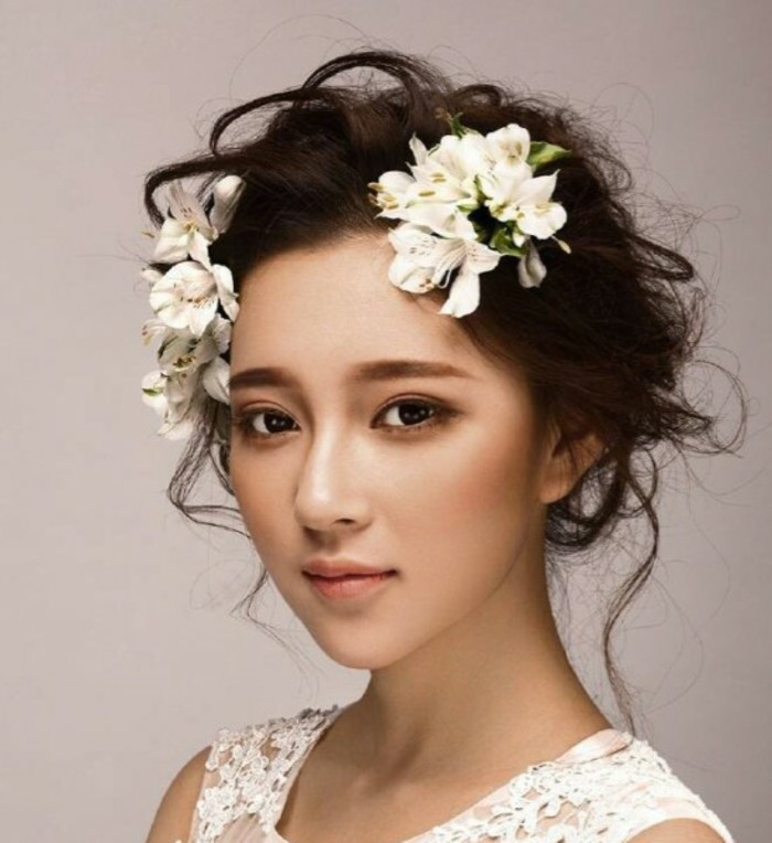 凌乱唯美新娘妆～发型