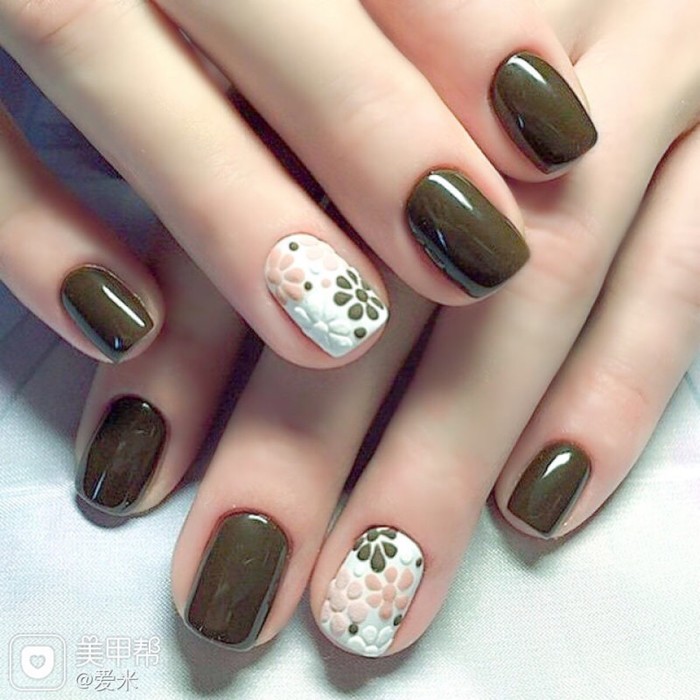 小碎花 清新 美甲