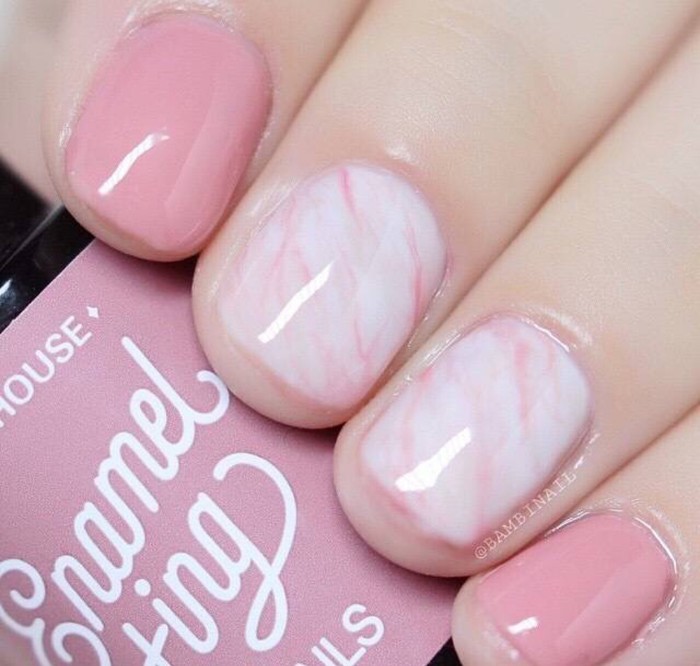 草莓牛奶味 美甲 软萌风