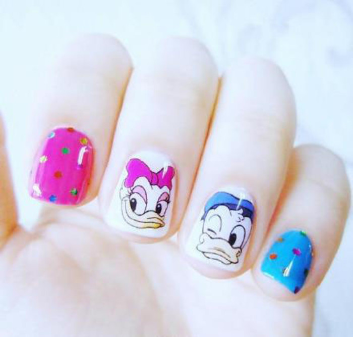 超可爱的卡通美甲