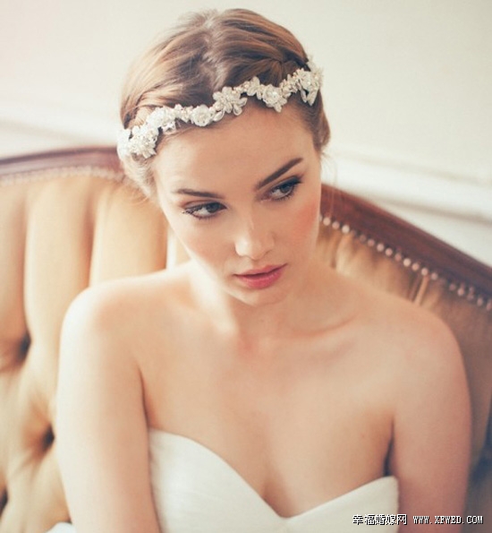 8款个性完美结婚发饰推荐 打造唯美公主范儿新娘