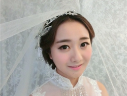 新娘妆 新娘发型 韩式中分低发髻